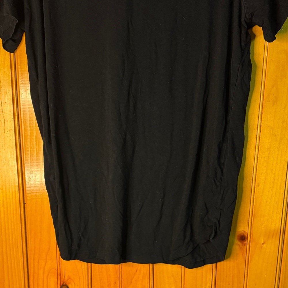 YoungLA Classic Black Tee - Picture 5 of 9